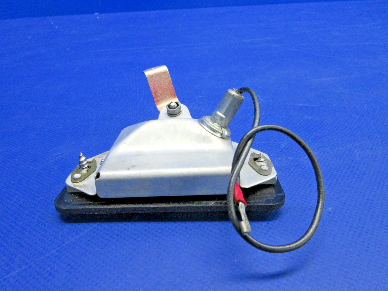 Beech 95 / D95A Landing Gear Position Indicator P/N 95-324006-601 (0326-784)9