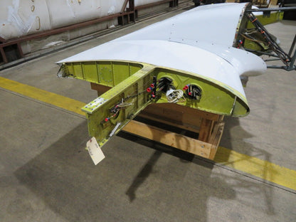 1960 Piper PA-23-250 Aztec LH Wing P/N 16170-00 (0324-94)