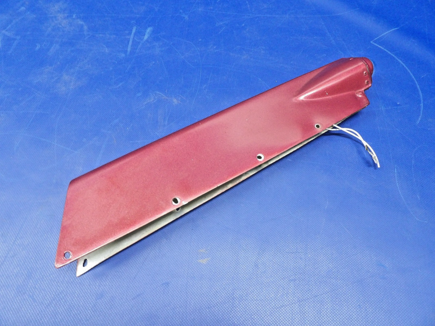 Cessna 172 / 172G Fiberglass Rudder Tip Cap P/N 0531006-34 (0326-1249)7