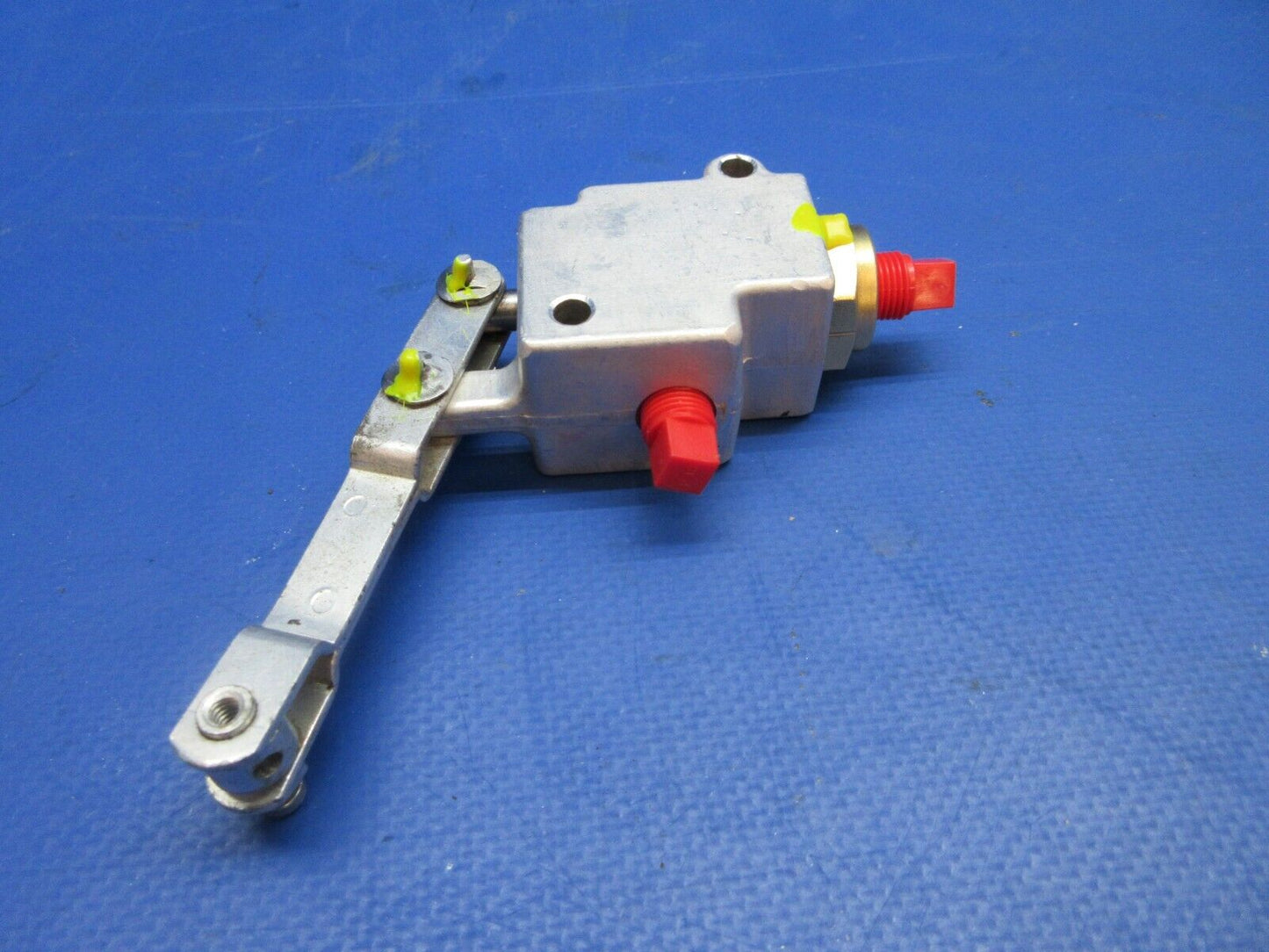 Hoof Parking Brake Valve P/N A77A OVERHAULED (0723-161)