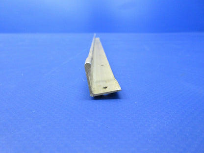 Cessna Fuselage Bulkhead Reinforcement Angle RH P/N 0513000-9 NOS (0625-1217)3