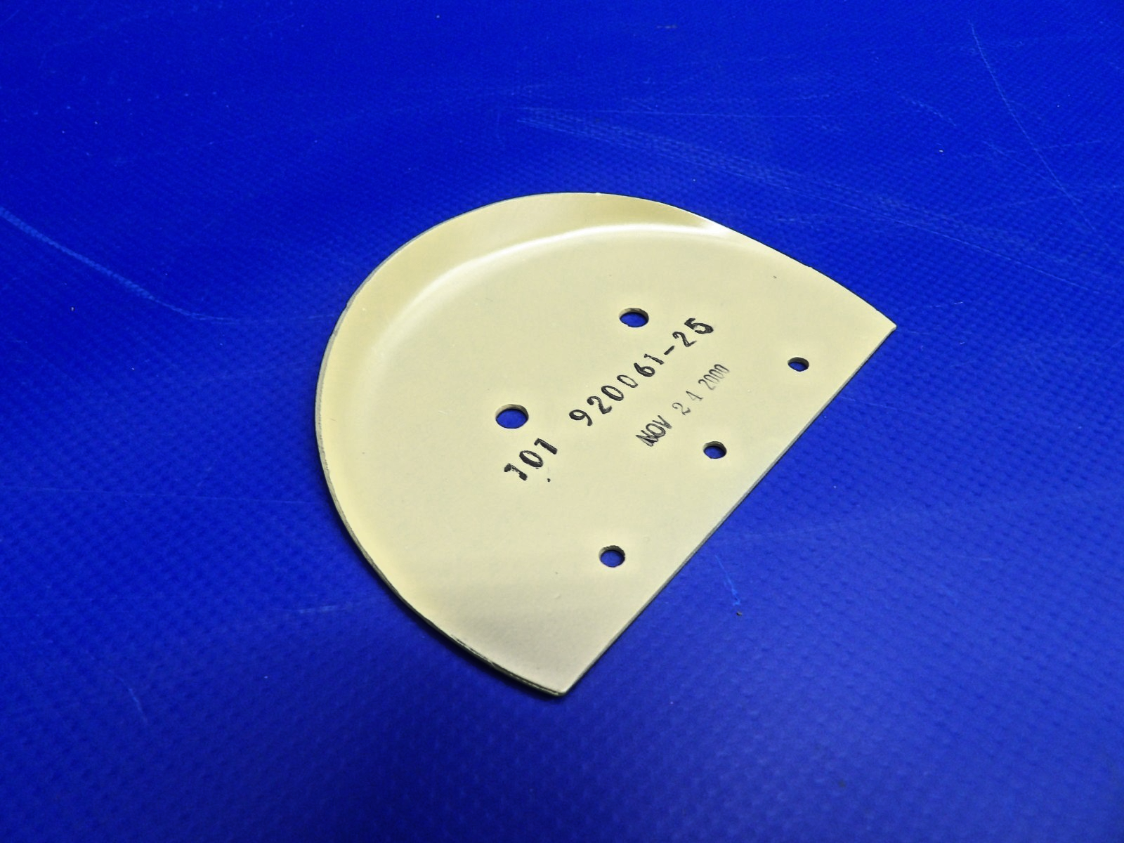 Beech Anti-Siphon Fuel Door P/N 101-920061-25 NOS (0326-1244)11