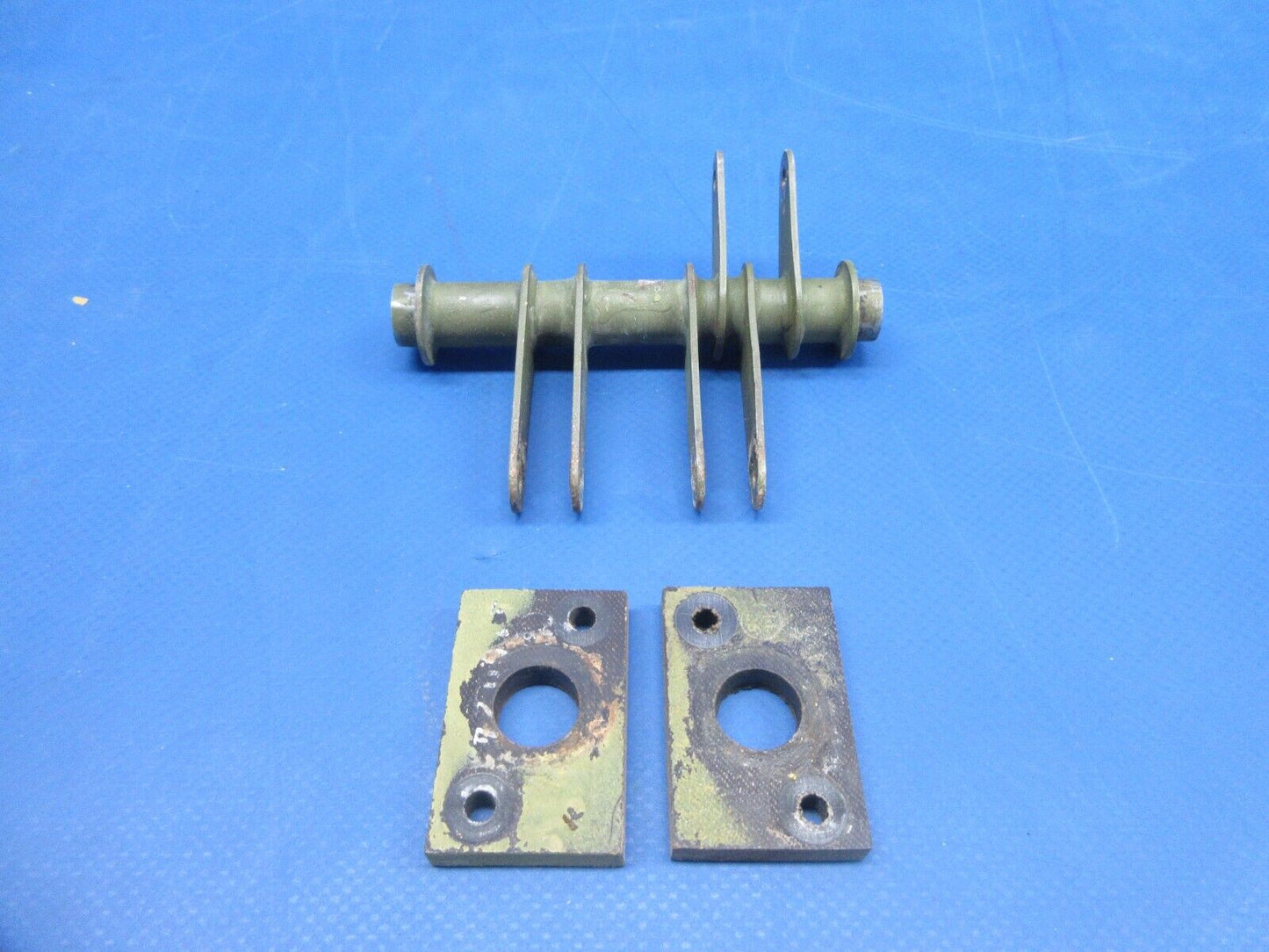 Mooney M20 / M20C Trim Assist Bellcrank Assembly P/N 740036 (1024-786)