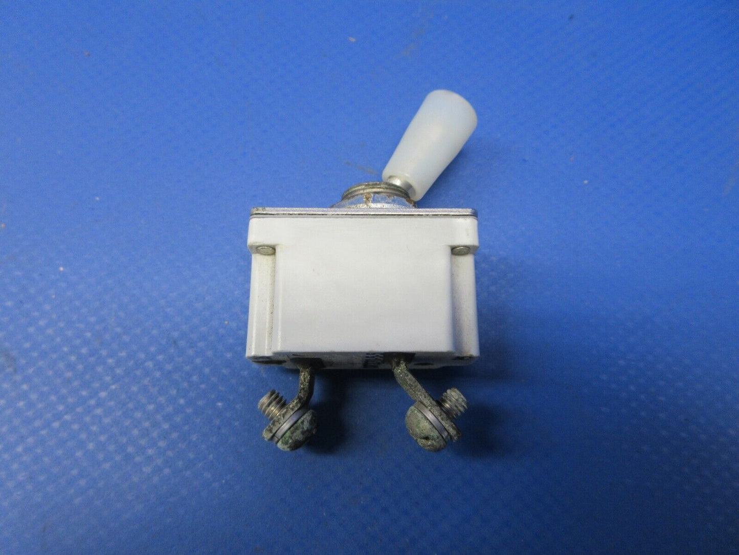 Mooney M20 / M20C Klixon Circuit Breaker P/N D7270-5-5 (1024-1319)
