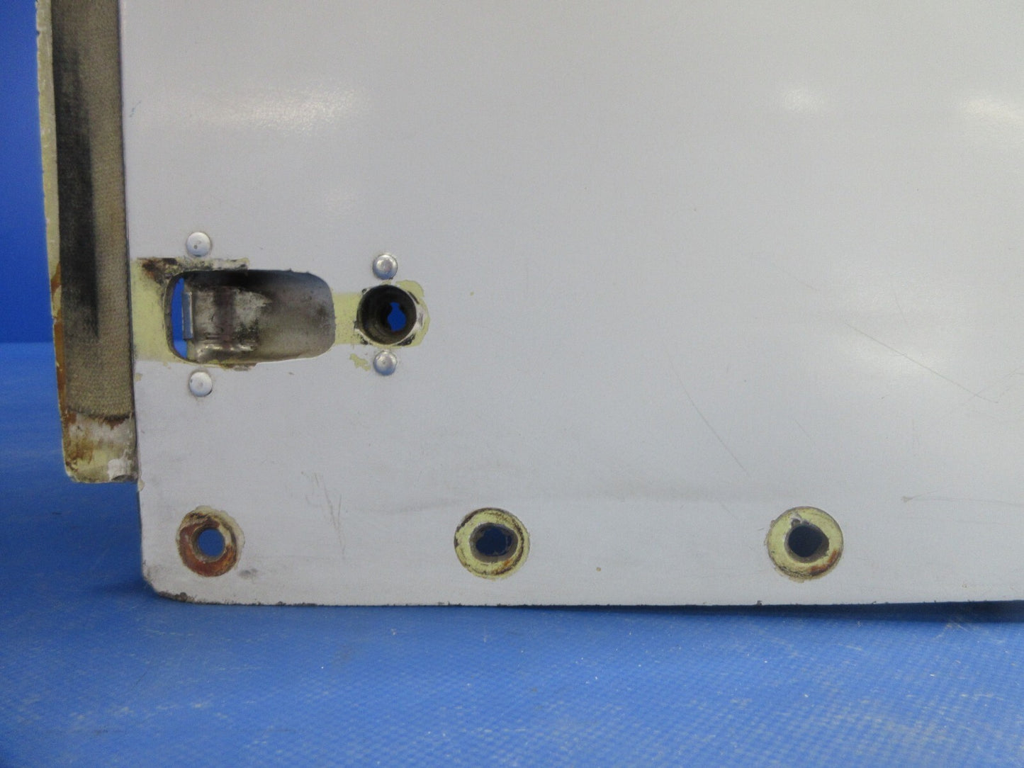Damaged Piper PA-38-112 Tomahawk Lower Engine Cowl P/N 77677-02 (1124-816)12