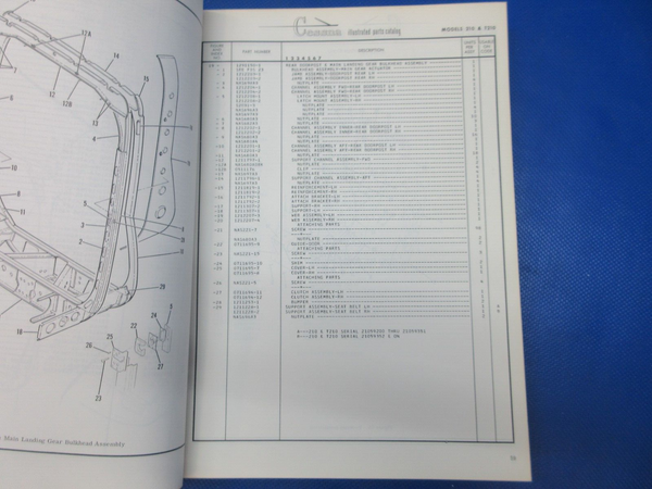 Cessna Centurion Series 1970 thru 1972 Parts Catalog P/N P449C1-12 (1024-1296)