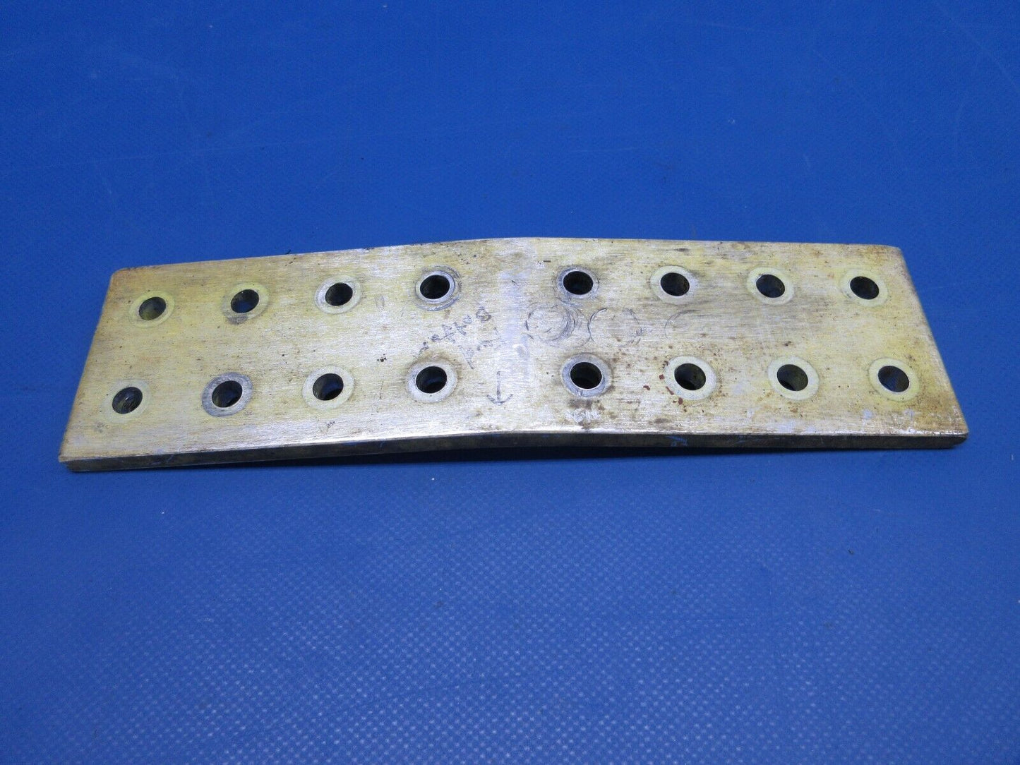 Piper PA-23-250 Aztec Front Spar Attachment Bottom Plate P/N 17475-04 (0624-845)