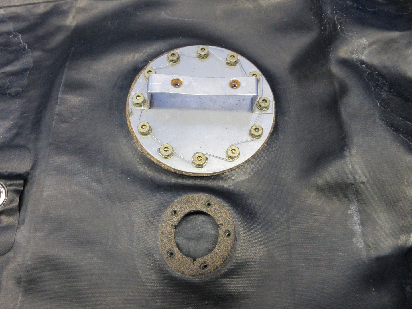 Beech 95 Eagle Tech Left Hand Main Fuel Bladder Cell P/N 35-380135-9E (0326-856)7