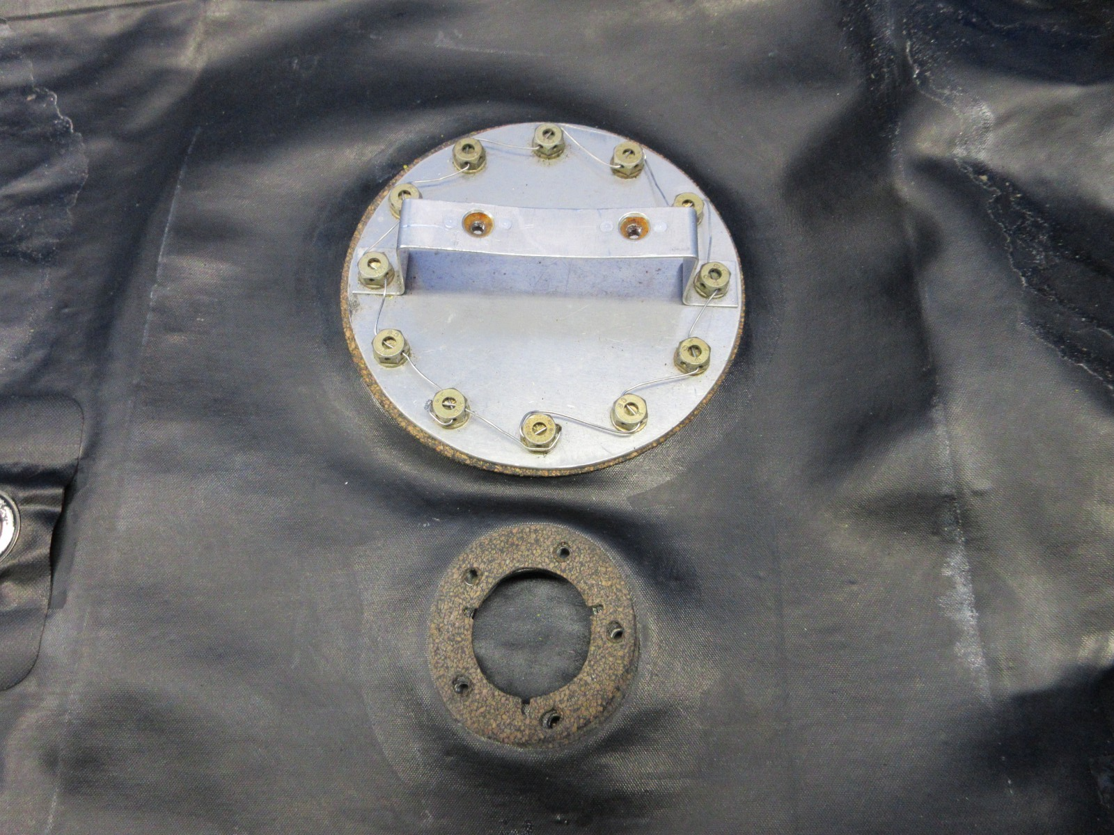 Beech 95 Eagle Tech Left Hand Main Fuel Bladder Cell P/N 35-380135-9E (0326-856)7