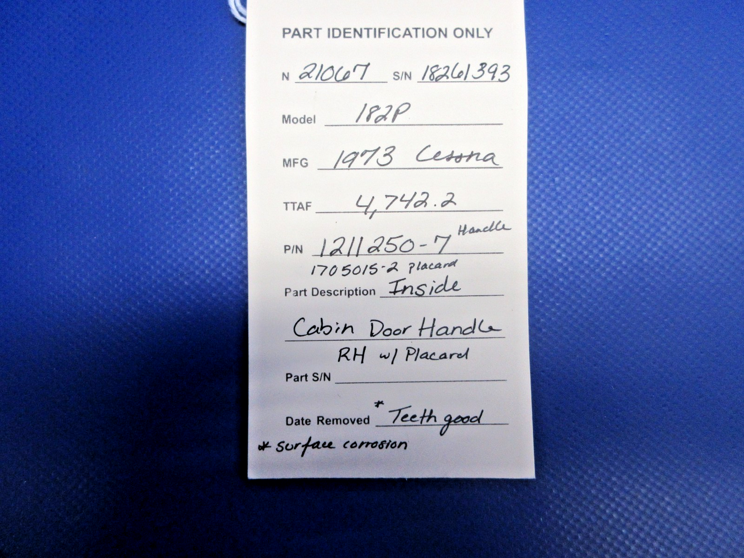 Cessna 182 / 182P Placard Inside Cabin Door Handle RH P/N 1211250-7 (0825-985)16