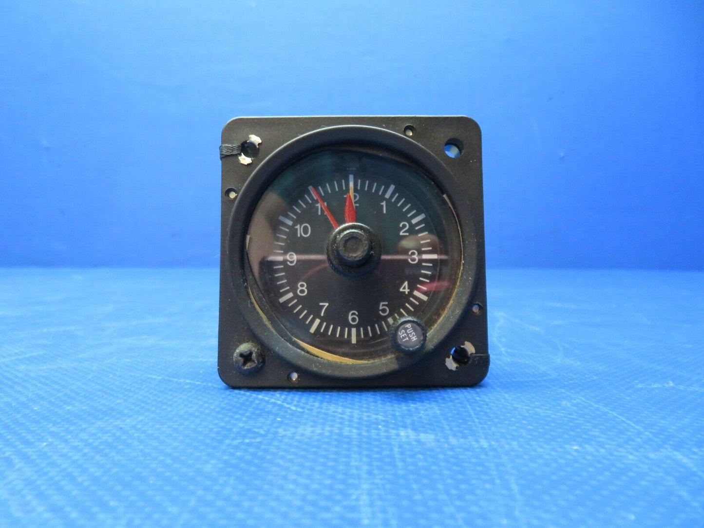 Mid-Continent Clock 12-32v P/N MD-90 TESTED (0424-286)