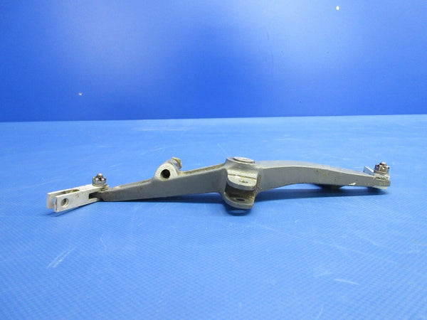 Beech 95 / D95A Travel Air Aileron Bellcrank RH P/N 35-521158-1 (0524-1099)