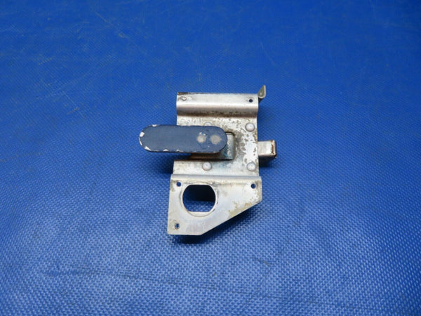 Early Cessna 175 / 175A Baggage Door Latch P/N S-1189-1 (1024-233)