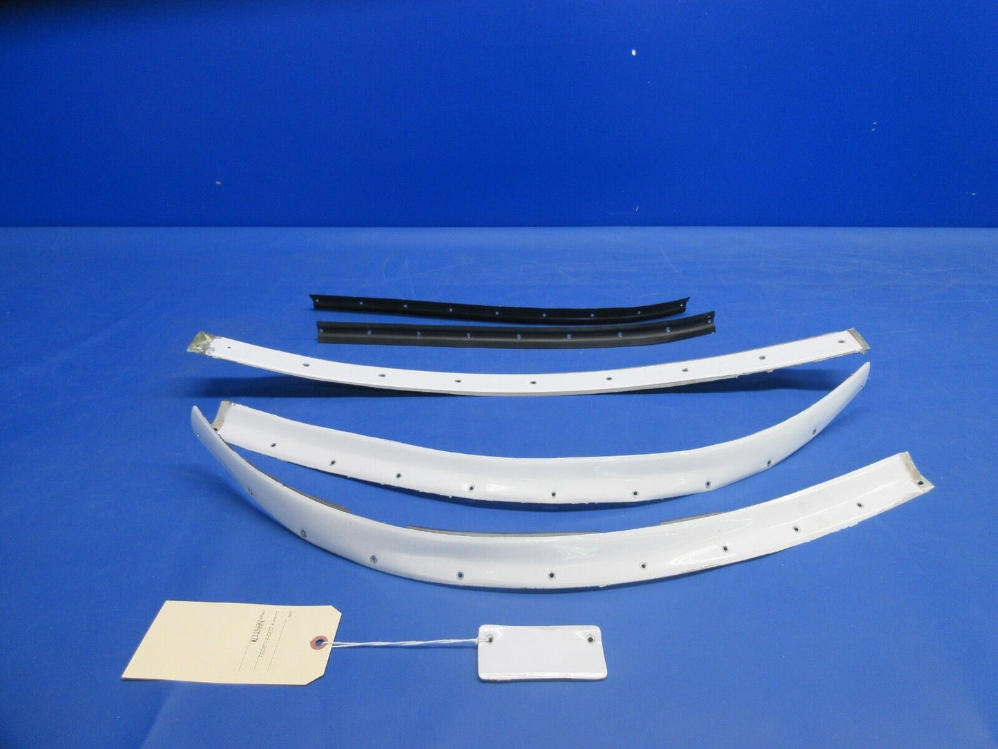 Piper PA-32RT-300T Lance II Windshield Collar & Trim Strip 69220-04 (0924-2081)