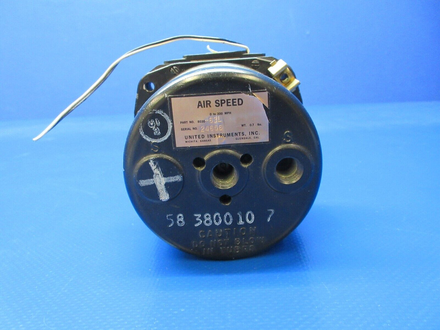 United Instruments Beech Airspeed Indicator P/N 8030-63L WARRANTY (1224-1229)