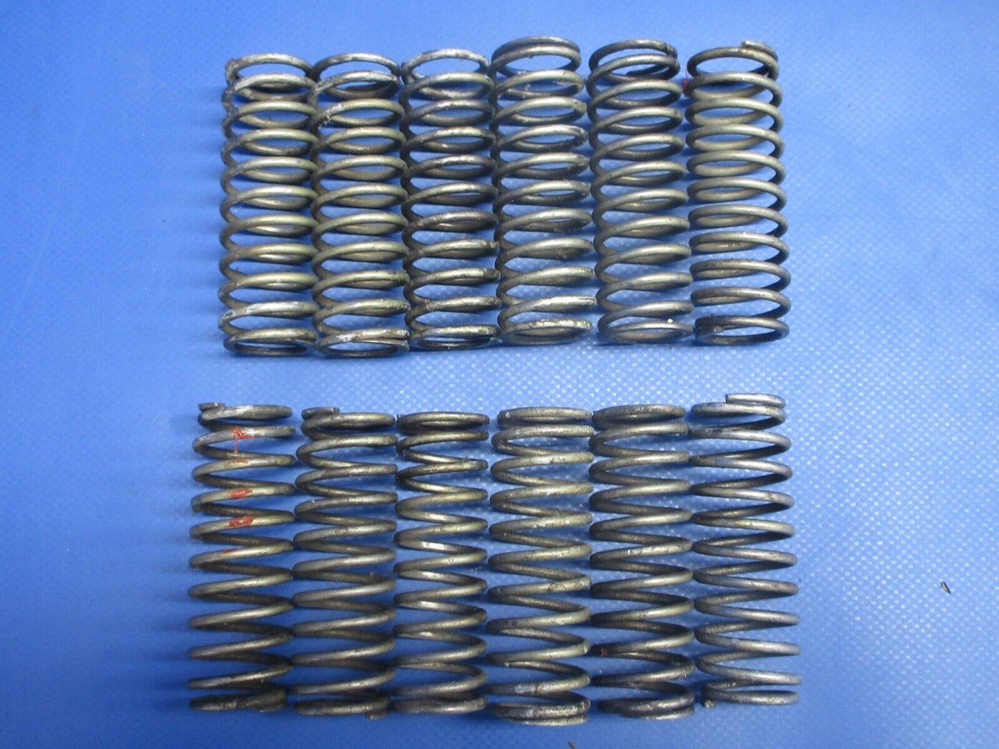 Continental TSIO-520-E Push Rod Housing Spring P/N 626147 LOT OF 12 (0924-728)
