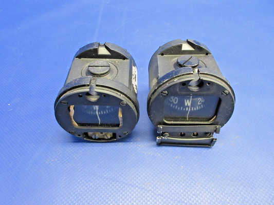 Airpath Compass P/N C2200-L4-B LOT OF 2 FOR PARTS (0326-981)0