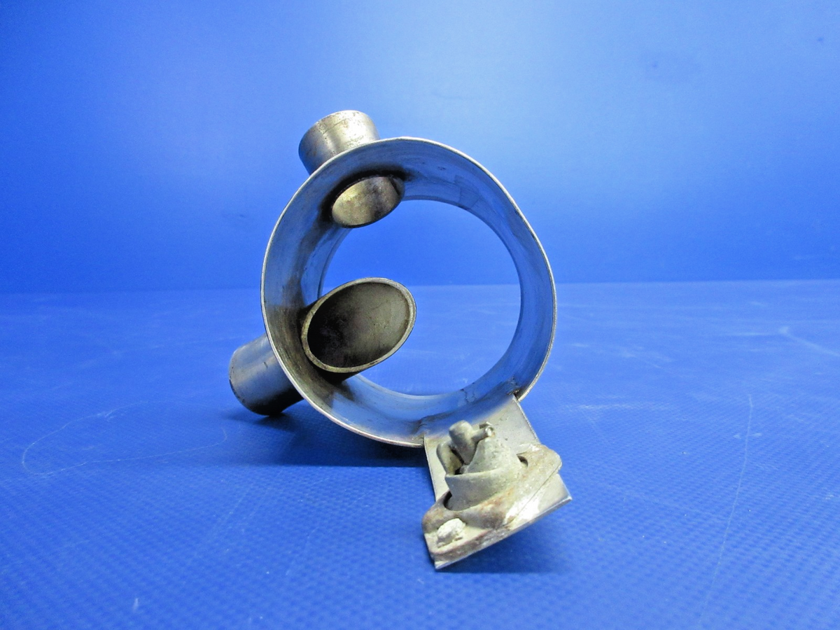 Diamond DA-40 Cowl Air Inlet Heat Component P/N D41-2146-10-00 (0826-810)3