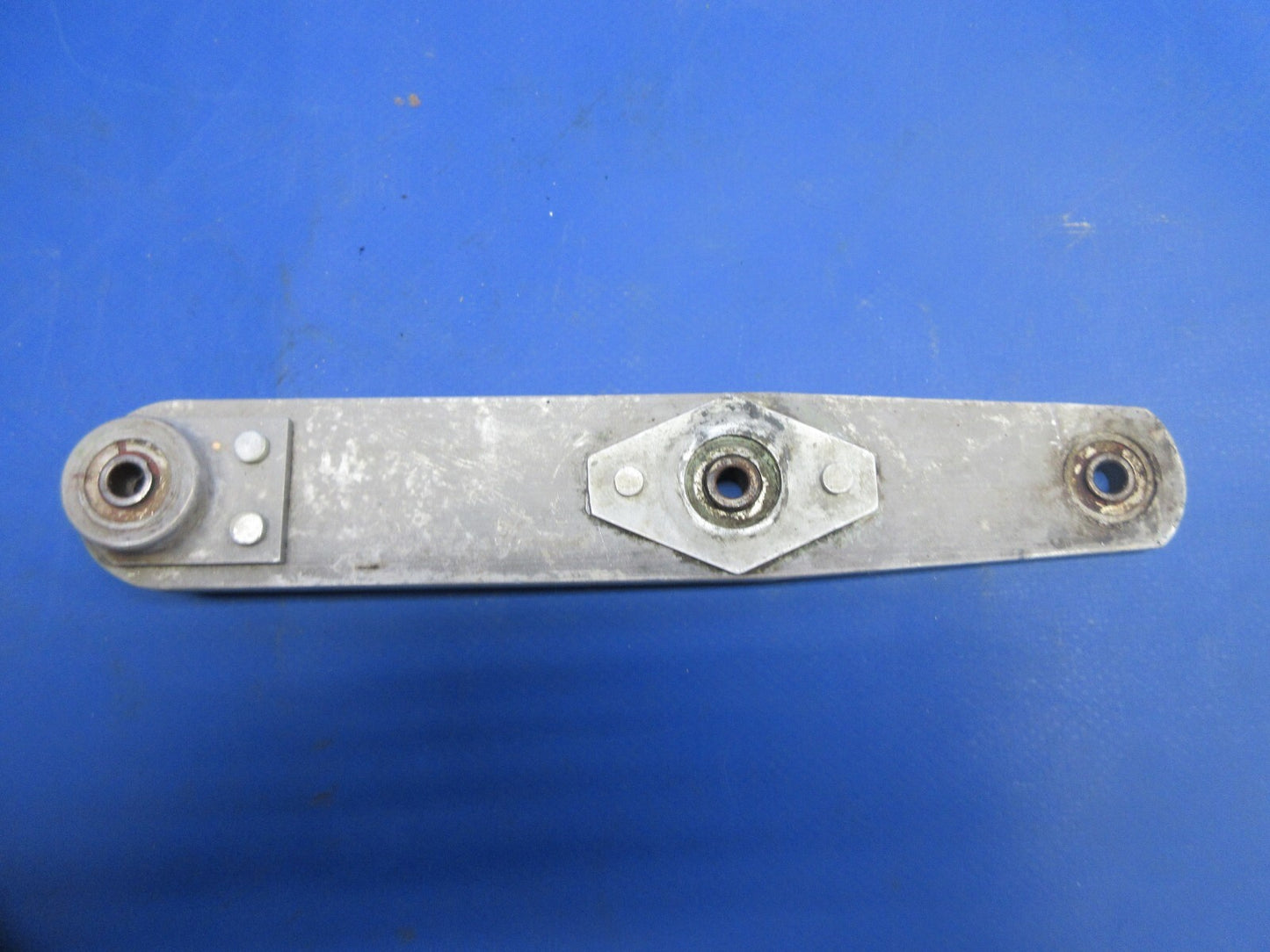 Bell 47J-2 Mast Control Stabilizer Bar Mixing Lever P/N 47-140-242-3 (1124-896)3