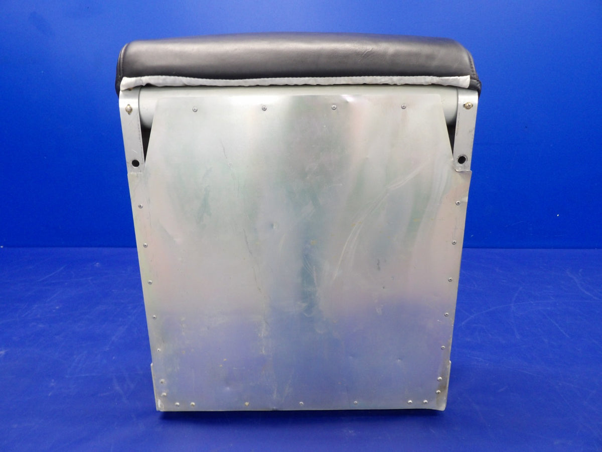 Cirrus SR22 Rear RH Passenger Seat P/N 11933-003 (0926-1230)16
