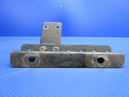 Beech 95 / D95A Travel Air LH Engine Control Bracket P/N 95-940017-1 (0624-965)2