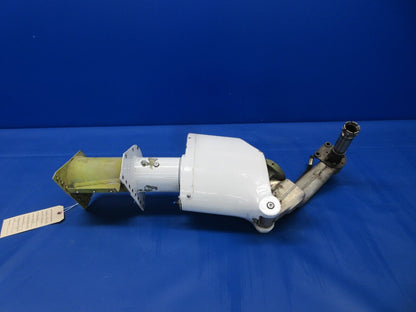 Beech 19A Musketeer Main Landing Gear Assy LH P/N 169-810000-659 (0424-652)