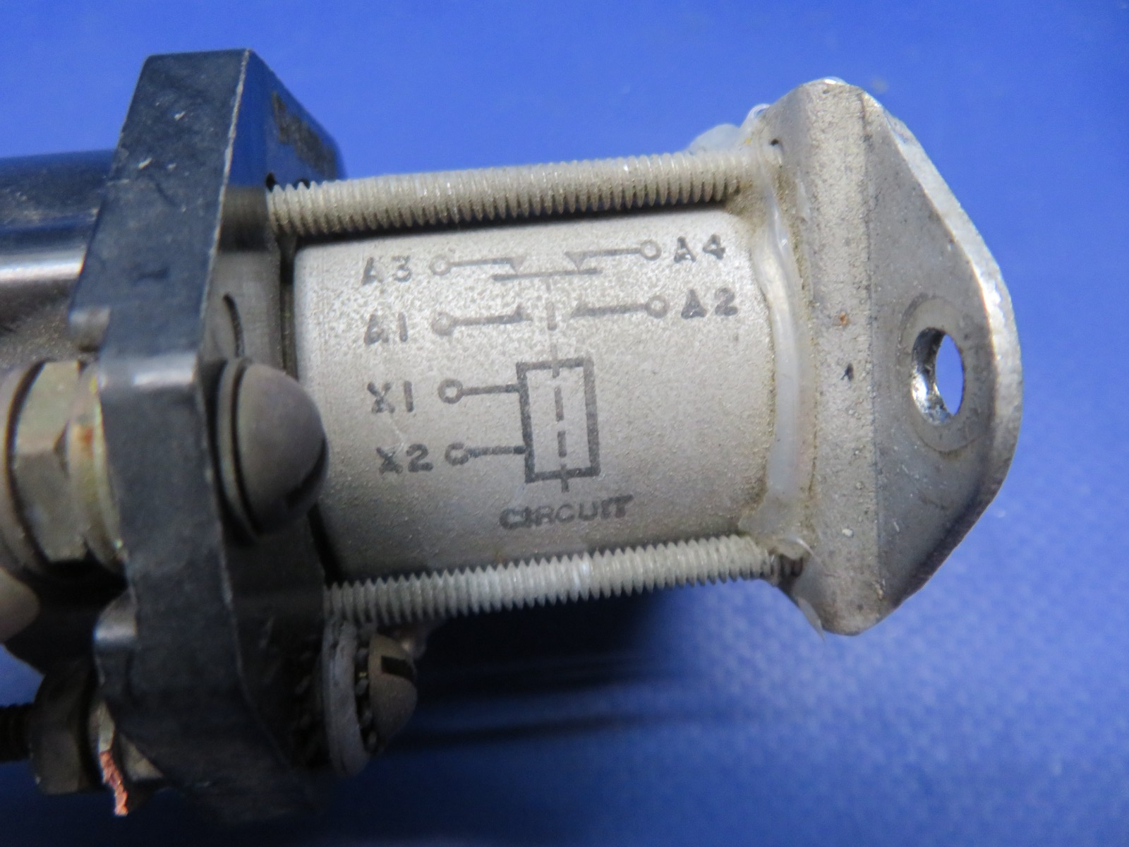 47031910