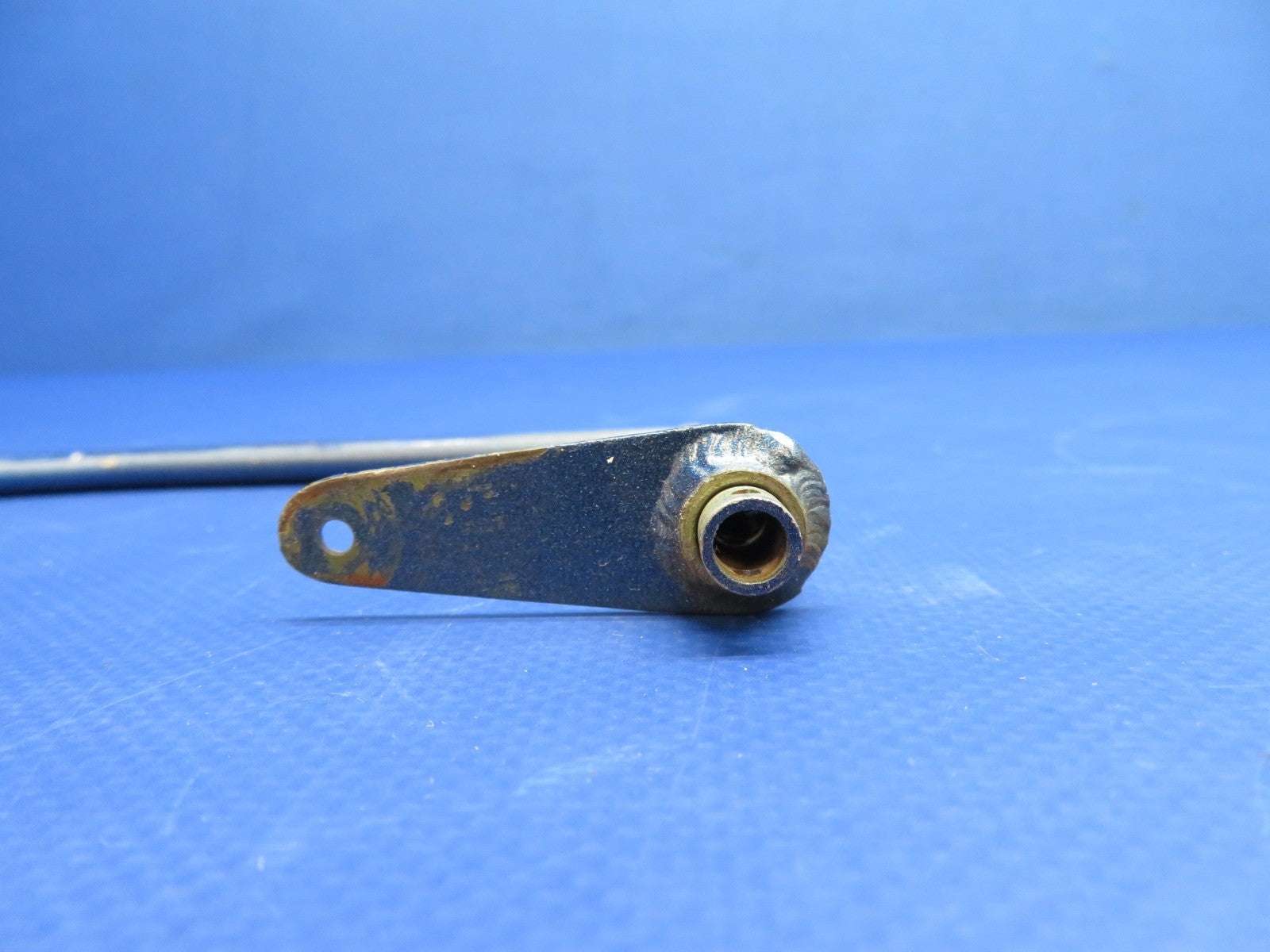 Cessna 337 / 337D Handle Seat Recline w/ Bellcrank 1514223-18, -24 (0226-1735)3