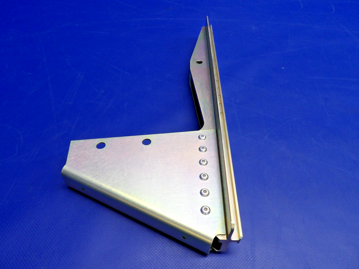 Cirrus SR20 / SR22 Crew Seat Track P/N 12490-010 NOS (0426-1370)6