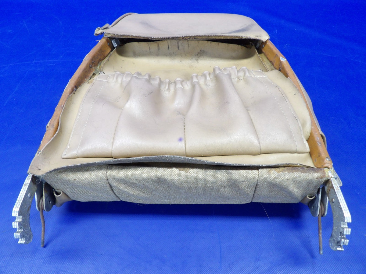 Cessna 172 Seat Back P/N 0514093-201, 0514104-3, 0514122-3 (0926-1244)11
