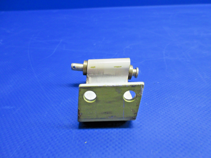 Beech 95-B55 Baron Cabin Door Upper Hinge 35-400018-12 (0926-862)7