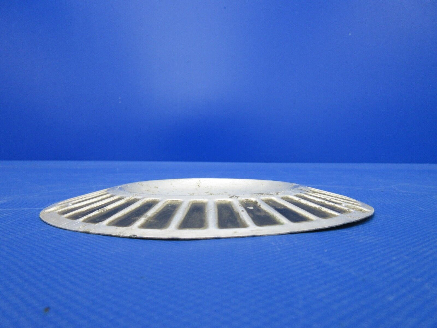 Cessna Wheel Cap 7-1/4" Diameter P/N 0741048-7 (0324-1292)