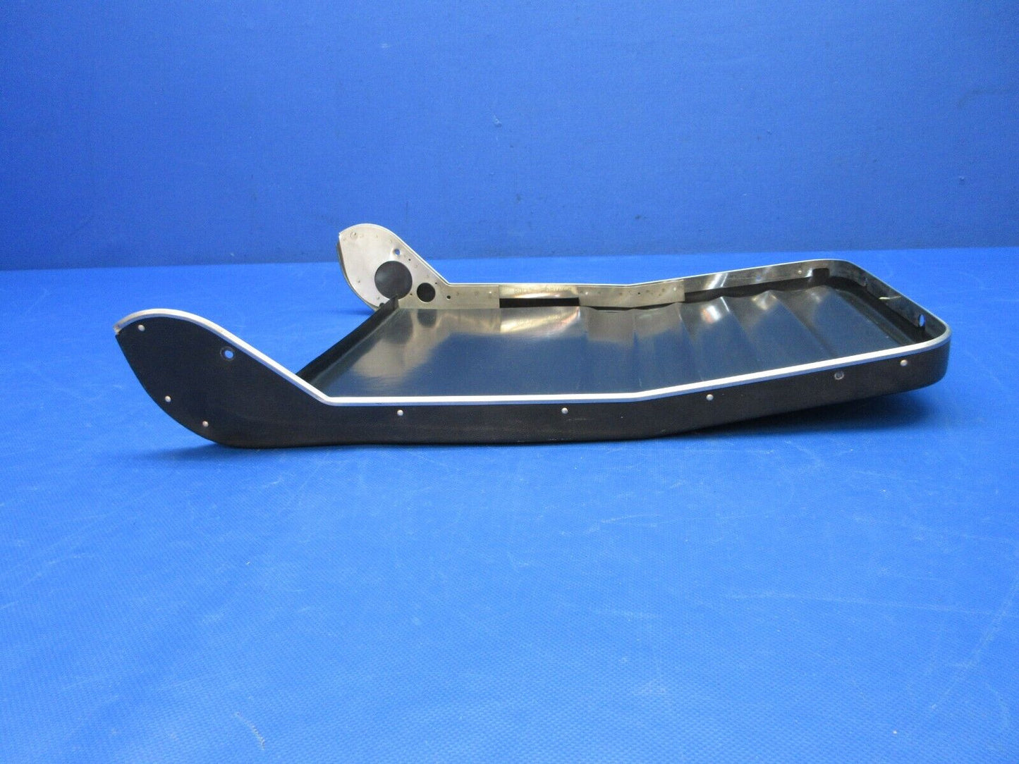 Cessna 337 B Skymaster 5th & 6th Seat Back Trim Assy P/N 1414110-22 (0924-1203)