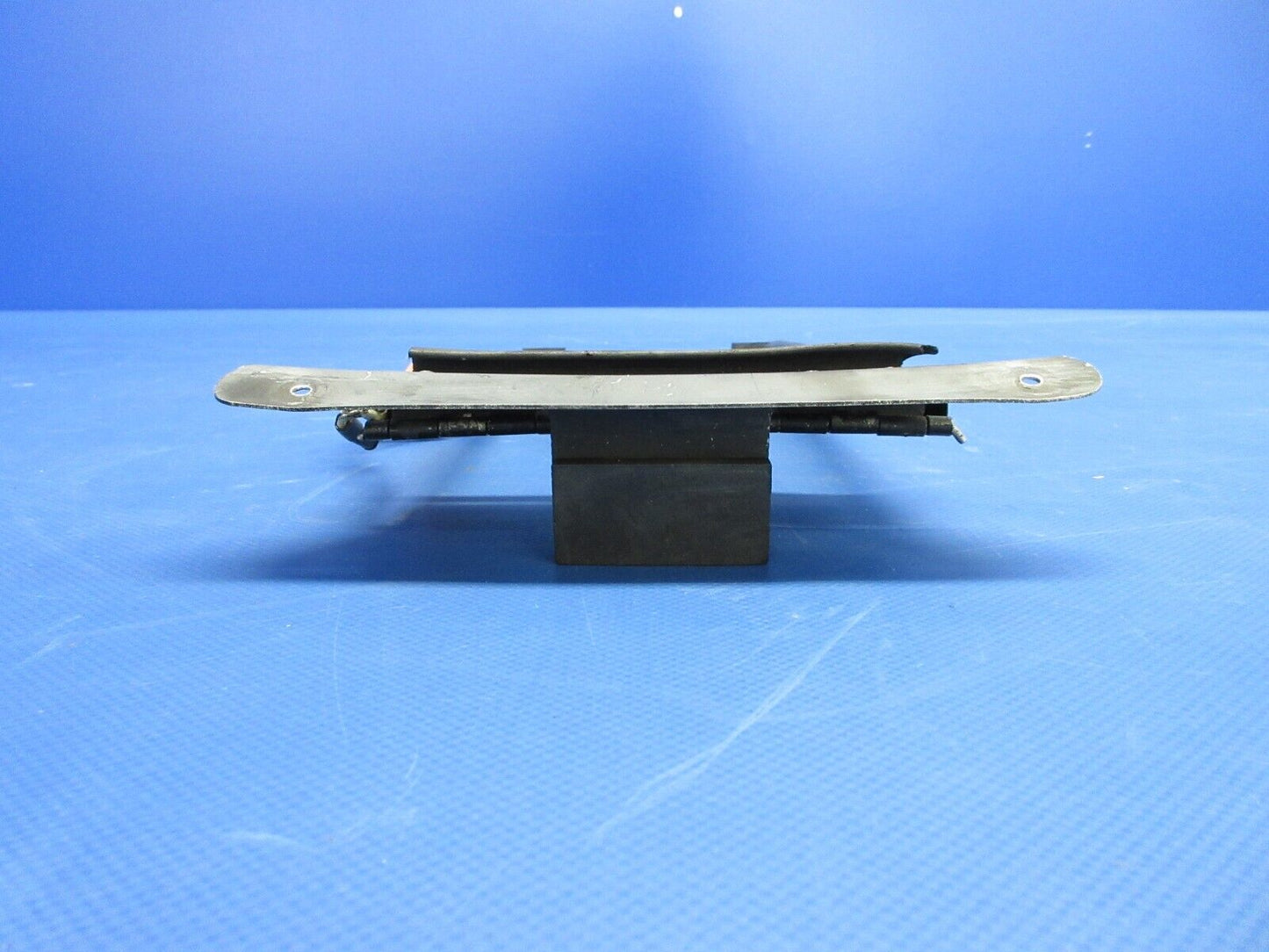 12V Piper PA-34-200T PPG Windshield De-Ice Hot Plate 31595 TESTED (0524-1909)