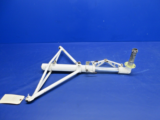 Beech F35 Bonanza LH Main Gear P/N 45-815201-602 (0726-2109)0