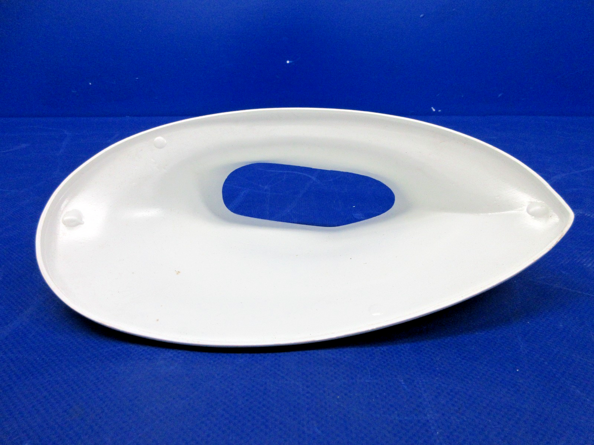 Texas Aeroplastics LH & RH Lower Strut Fairing 0421002-1 &-2 NOS (0926-711)3