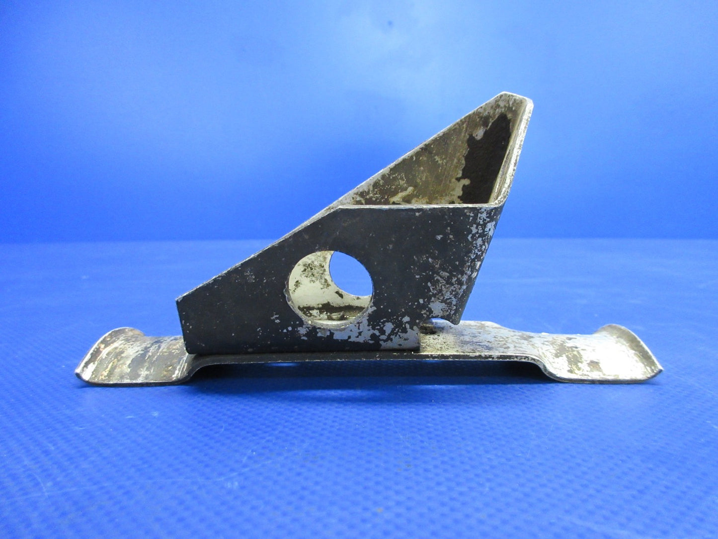 Cessna 310 / 310I Propeller Cable Bracket P/N 0852000-41 (0326-879)4