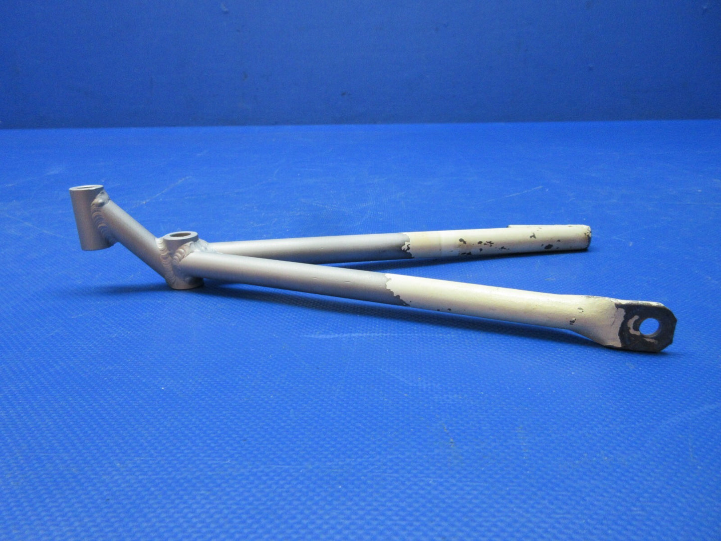 Cessna 177RG Cardinal Support Main Gear Actuator LH P/N 2041014-1 (0818-58)4