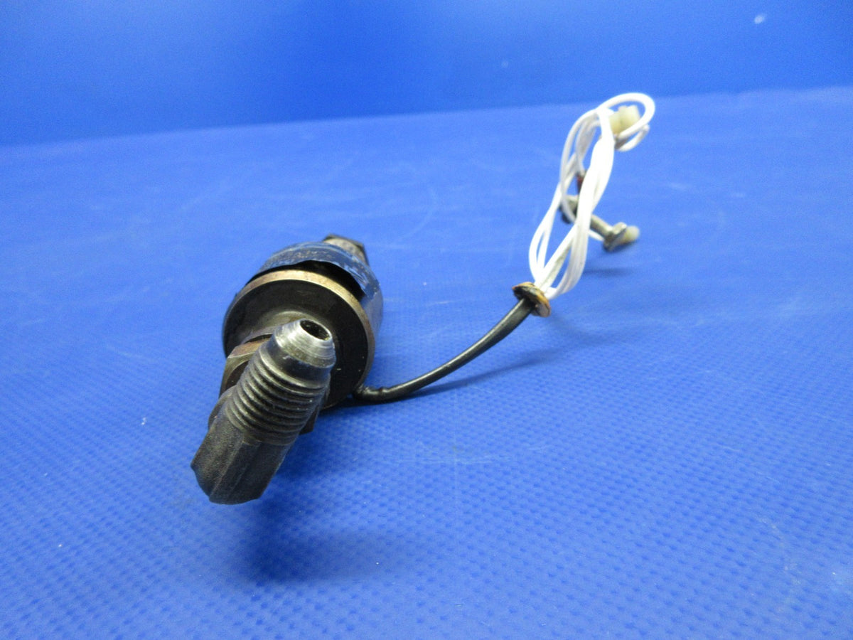 Piper PA-31T1 Cheyenne Solenoid Valve P/N 492-234 TESTED (0526-881)10