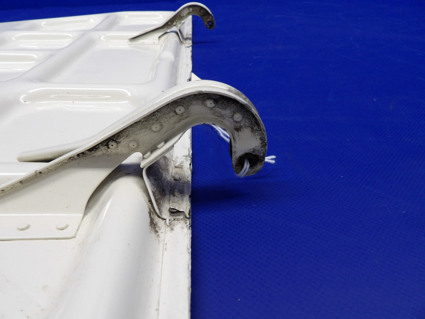 Beech D95A Travel Air Left Hand Main Gear OTBD Door P/N 35-815055-64 (0226-2031)6