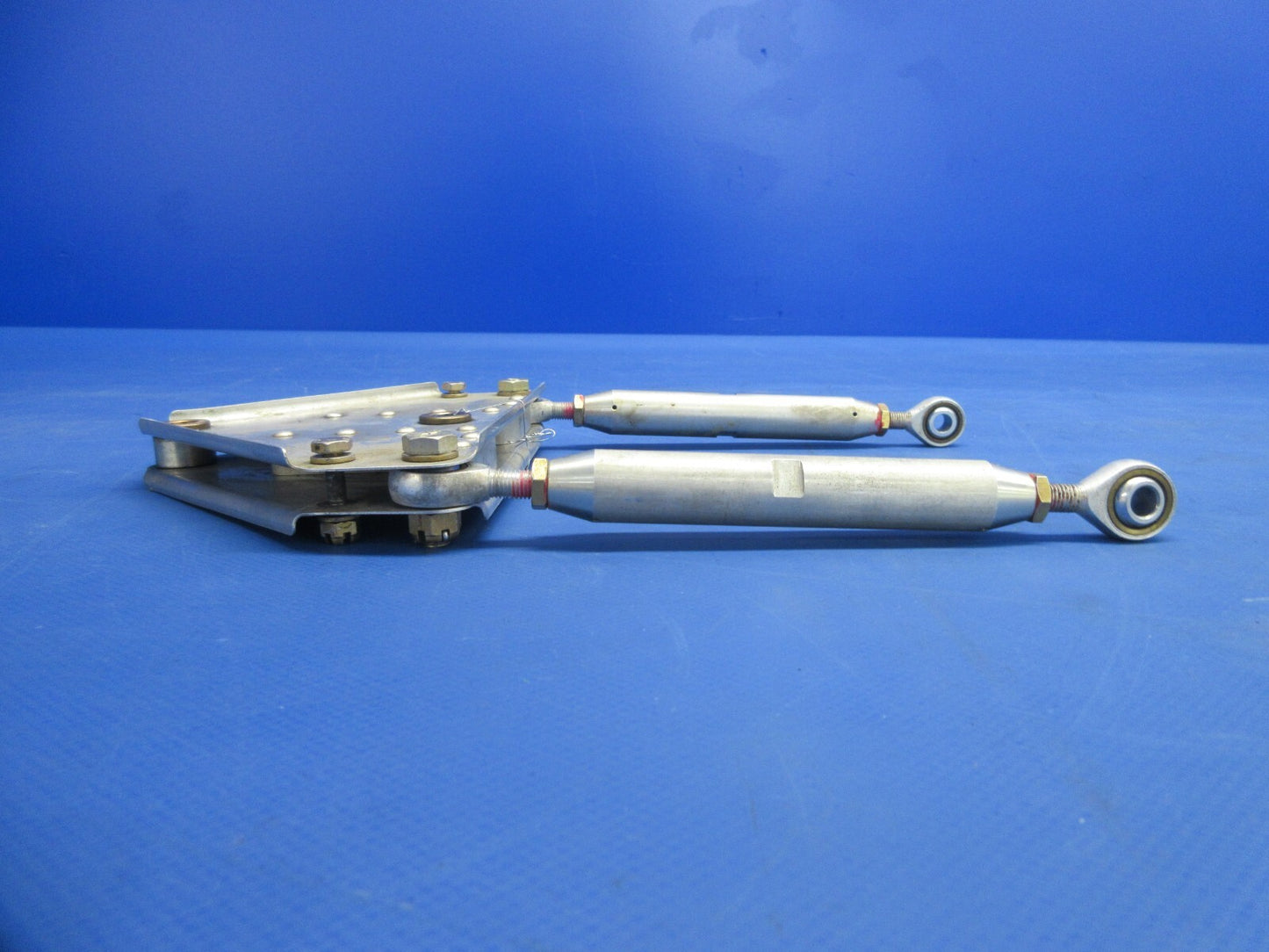 Enstrom 280FX Helicopter Tail Rotor Bellcrank LH & Rods 28-16154-1 (1124-800)8