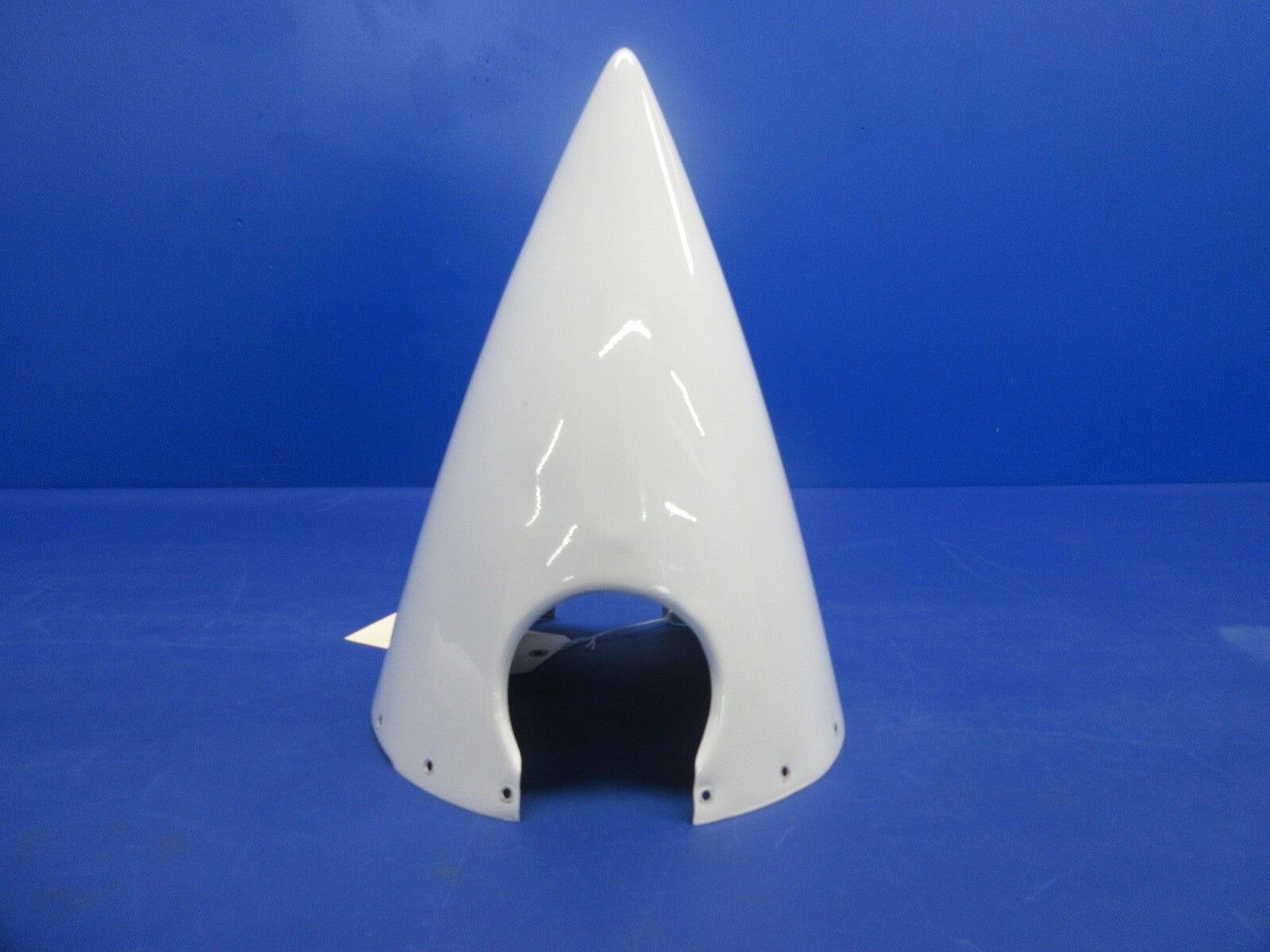 スンページ Cessna 182 Spinner P/N 0752637-11 (0525-2016) – Safe Skies