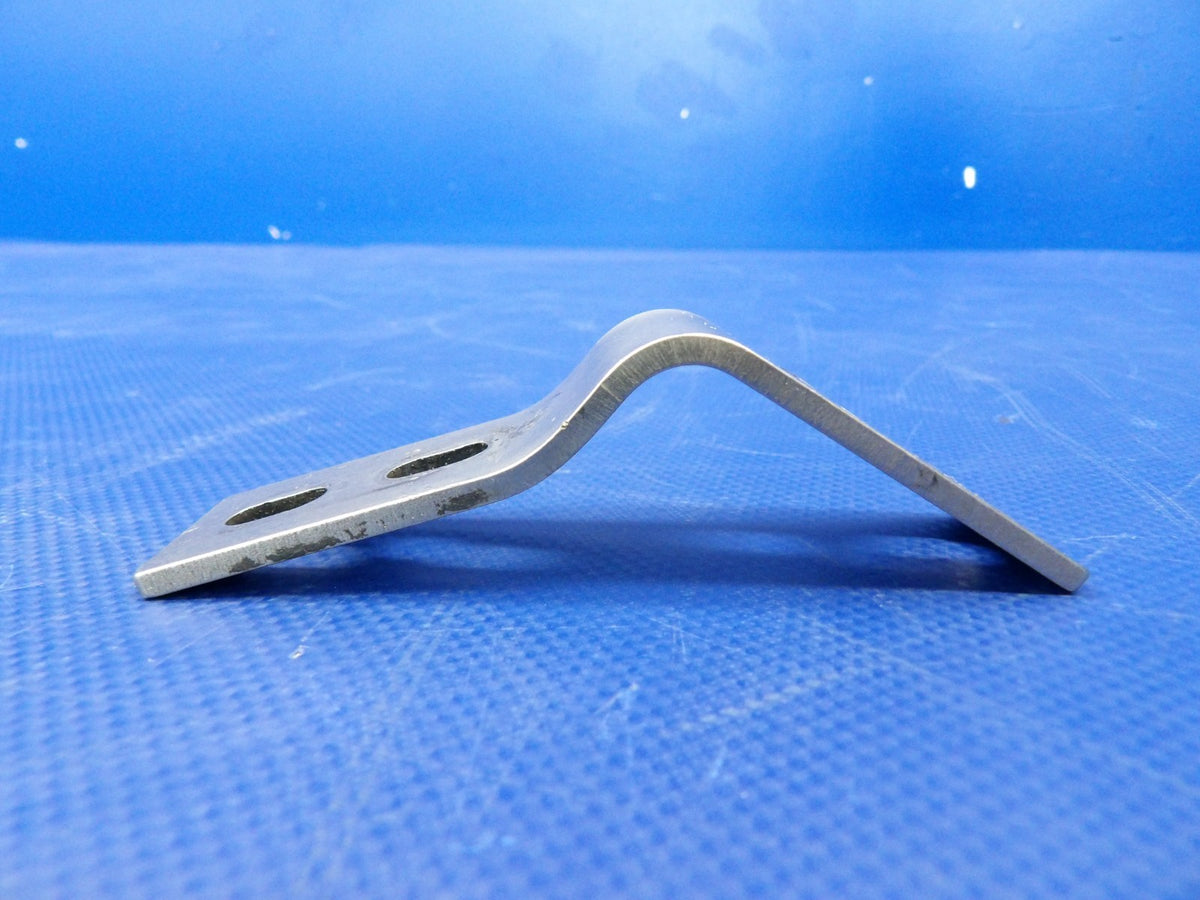Diamond DA-40 Spring Tension Bracket P/N D41-7326-00-02 (0726-1253)4