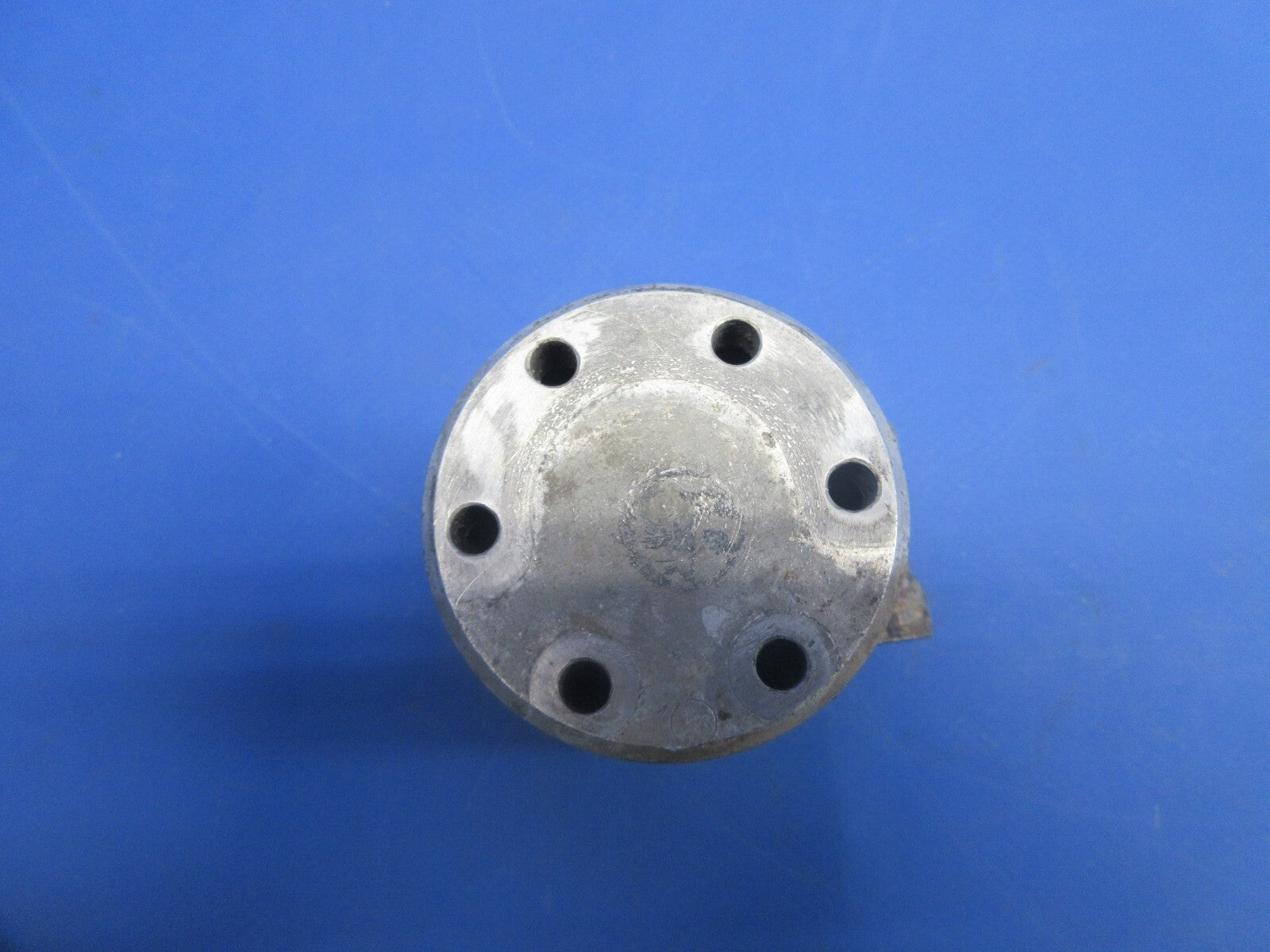 Beech 35 Bonanza Nose Wheel Strut Cap P/N 35-825092 (1124-729)1