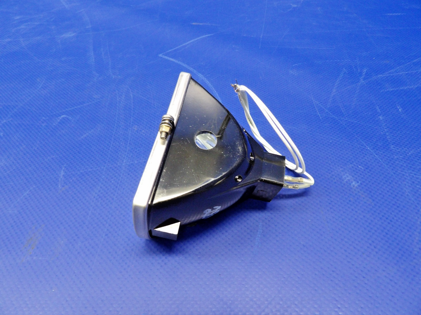 Whelen A775-EXP-28 LED Recognition Light 28V P/N 01-0770111-01 NOS (0426-1274)3