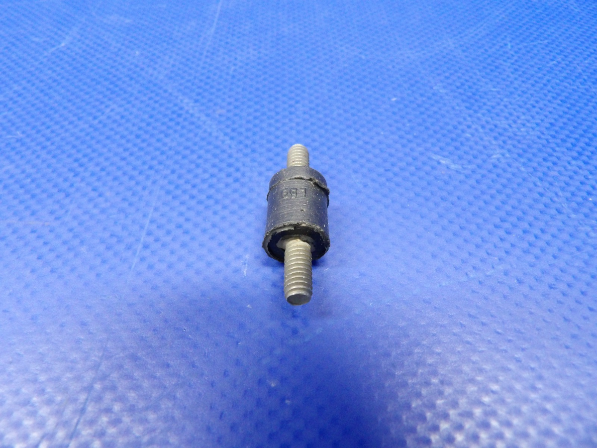 Lord Instrument Panel Shock Mount P/N 15-05498 NOS LOT OF 5 (0526-1411)4