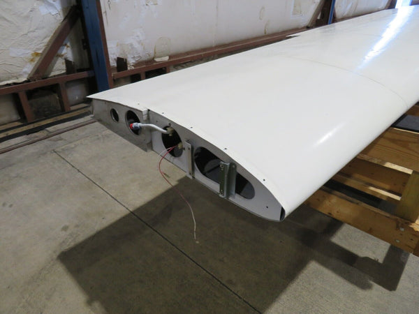 1975 Cessna Cardinal 177B RH Wing Structure P/N 1722002-14 (0824-99)