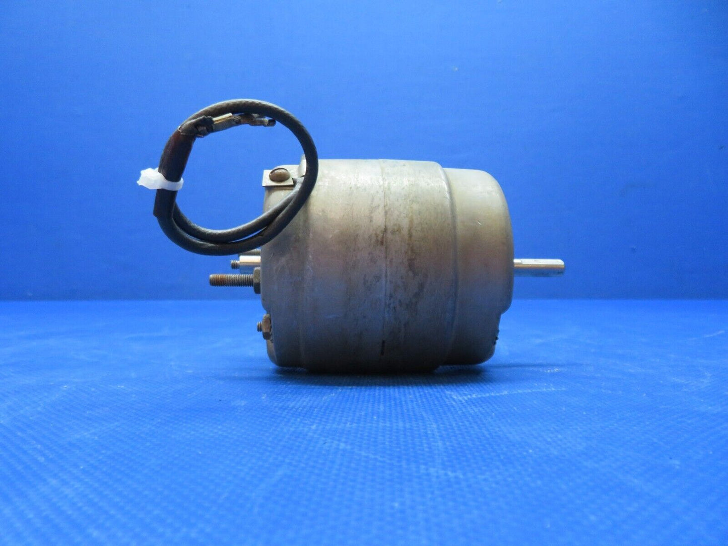 Robbins & Meyers Heater Blower Motor 24v P/N 714709 TESTED (0424-269)