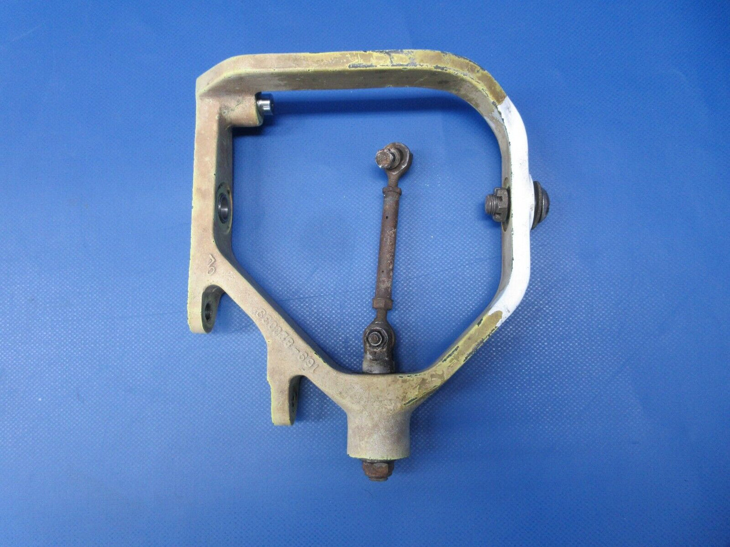 Beech C24R Sierra Nose Gear Steering Yoke P/N 169-820039-1 (0524-1821)