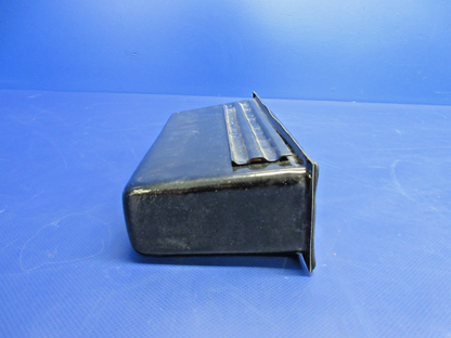Cirrus SR22 Glovebox P/N 12219-002 (0926-798)5